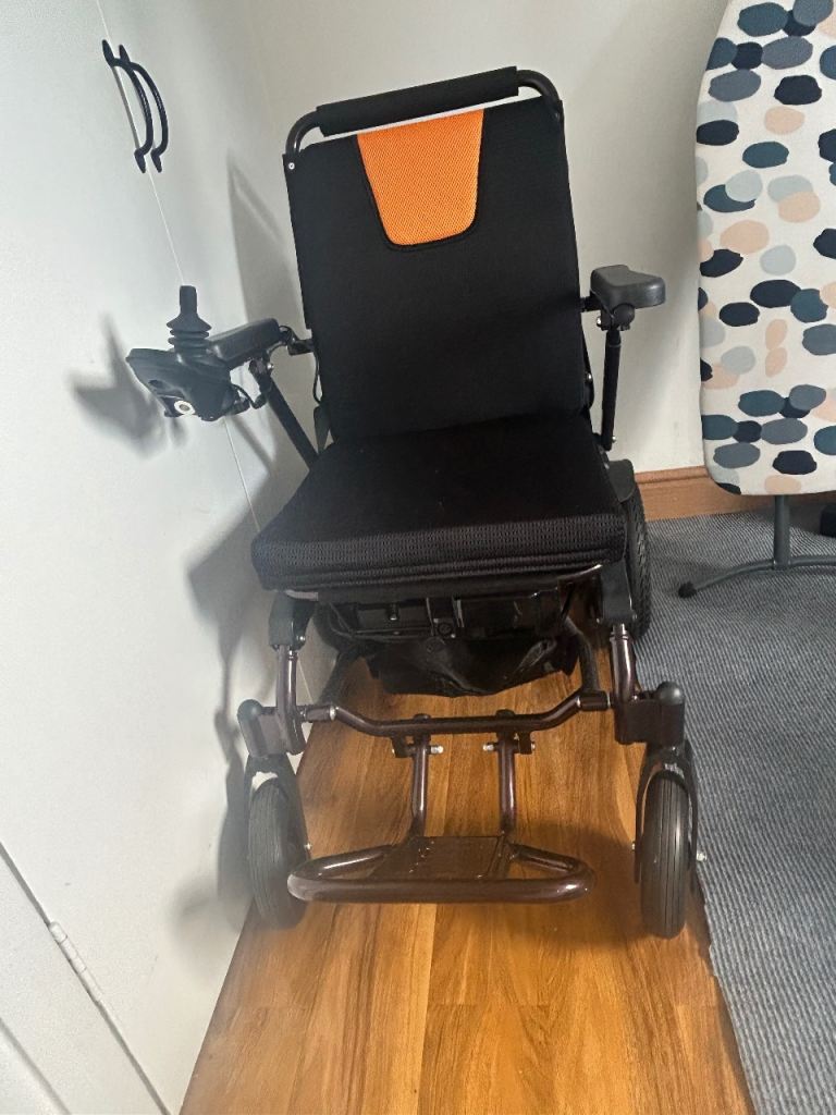 Electric power chair 