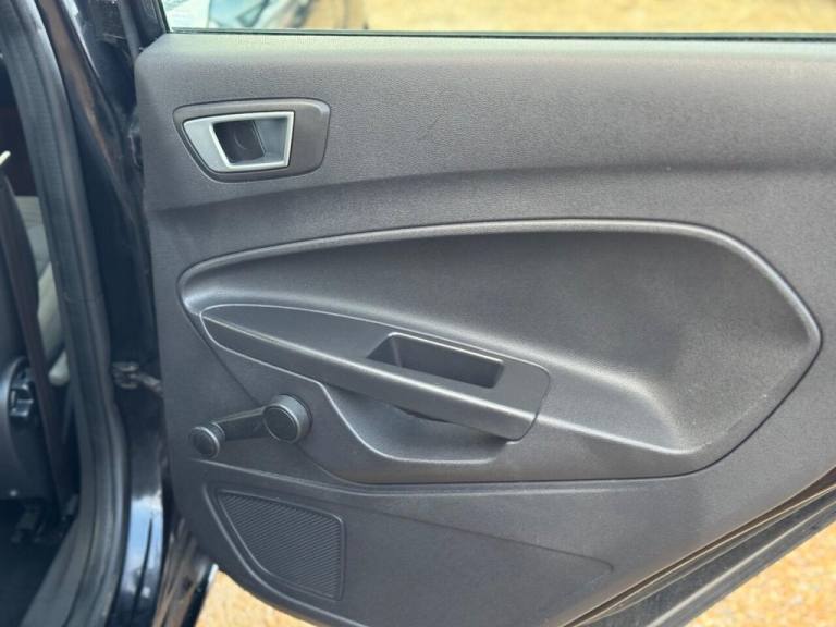 2013 Ford Fiesta 1.6 Zetec 5dr Powershift HATCHBACK PETROL Automatic