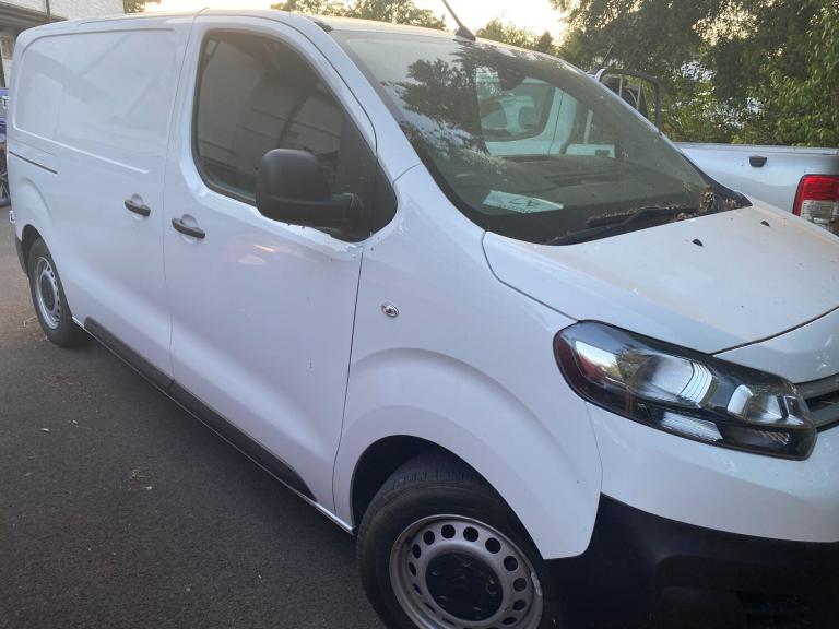 2022 Citroen Dispatch 1.5 BlueHDi 1000 Enterprise Pro M FWD 2 Euro 6 (s/s) 6dr PANEL VAN Diesel M...
