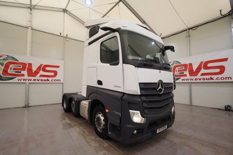 2022 (71 PLATE) Mercedes Benz Actros 2545 6x2 Euro 6 Tractor Units
