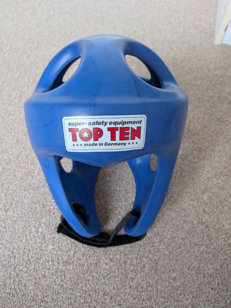 Top Ten Kick boxing head guard