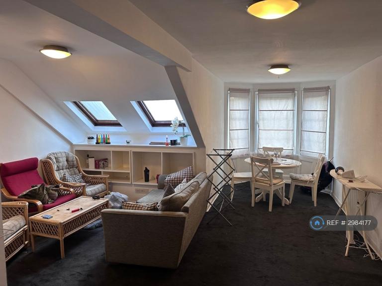 2 bedroom flat in Ptarmigan House, Newcastle Upon Tyne, NE2 (2 bed) (#2984177)