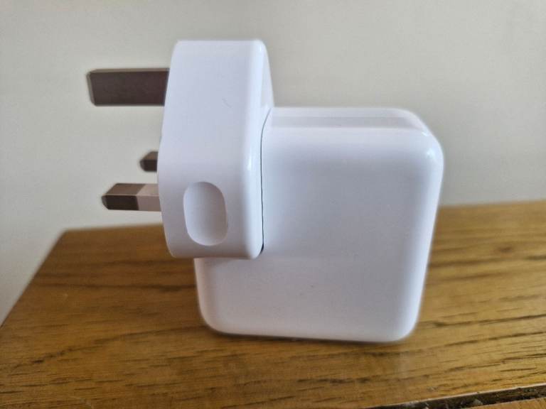 Apple 35w dual usb-c port power adapter