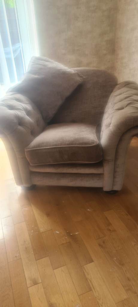 Loch Leven Minx 3PC  Chesterfield suite 