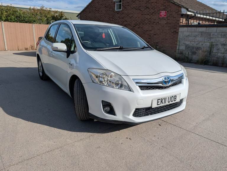 Toyota, AURIS, hybrid Hatchback, 2011, Semi-Auto, 1798 (cc), 5 doors