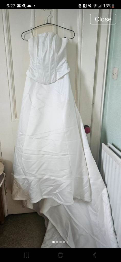 Wedding dress