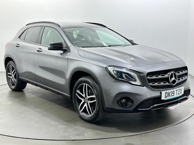  Mercedes-Benz GLA 1.6 GLA180 Urban Edition Euro 6 (s/s) 5dr Petrol Manual