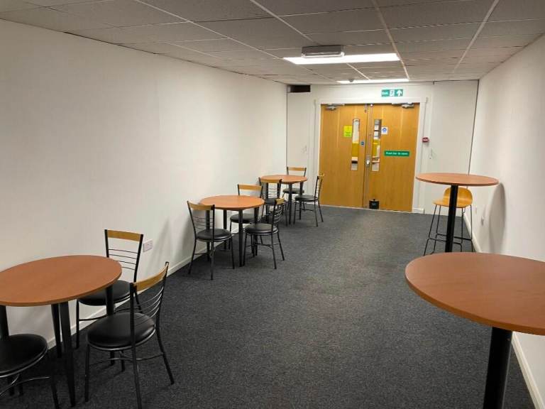 3020 Sq Ft office to let 12 to 26 workstations. Mitchell House, Leith, Edinburgh, EH6 7BD