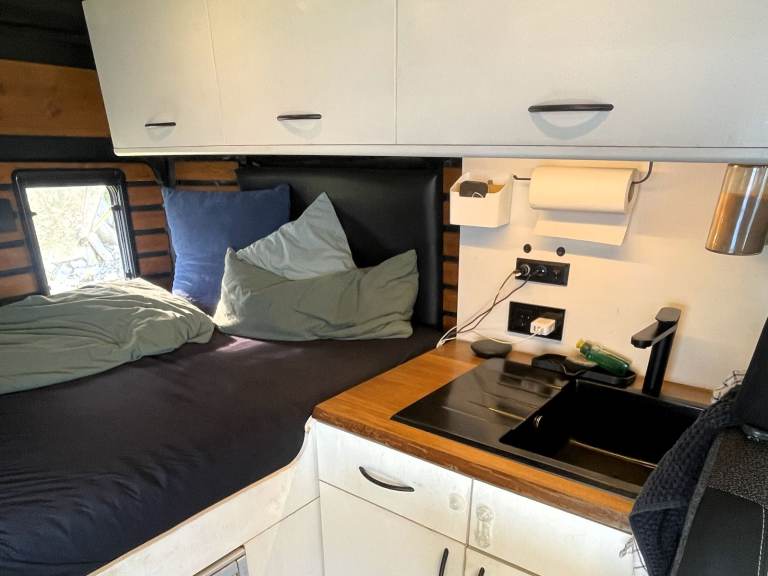 Fiat Ducato L2H2 Campervan – High-Quality Conversion – Perfect for Full-Time Vanlife or Remote Work