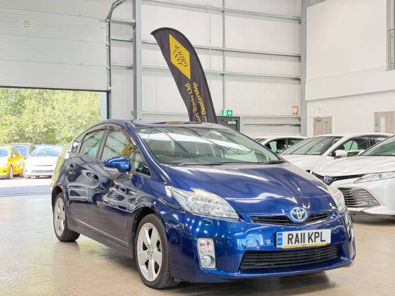 2011 Toyota Prius Toyota Prius Hybrid Petrol Blue 2011 5 Seater  1.8L Hybrid