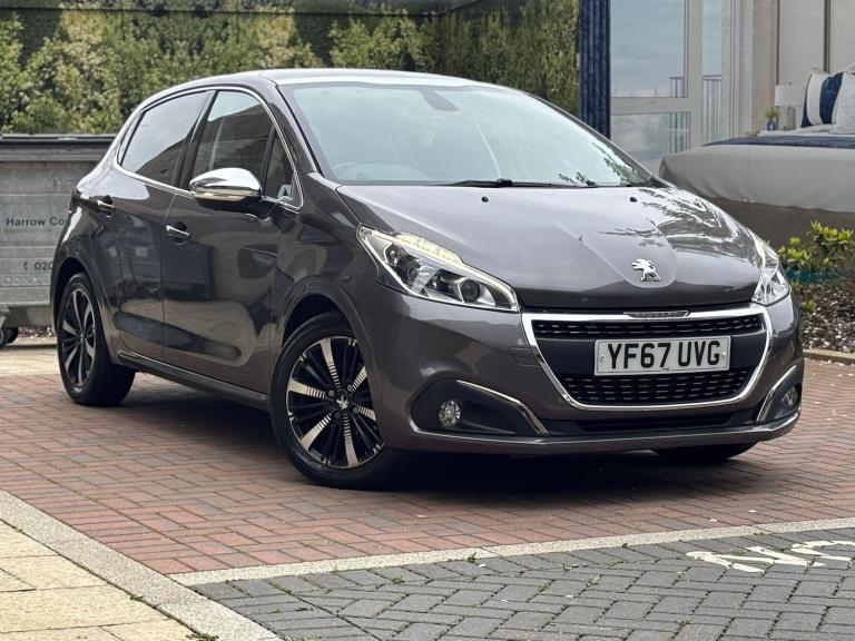 2018 Peugeot 208 1.2 PureTech Allure Premium 5dr HATCHBACK PETROL Manual