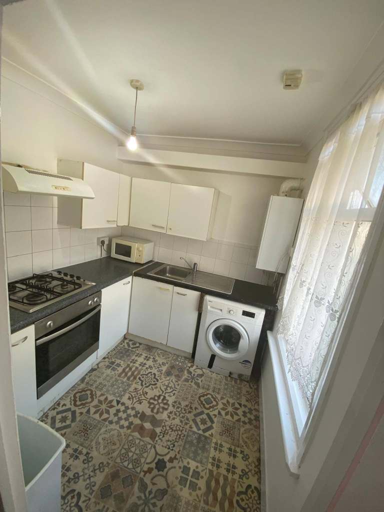 Discover the perfect 2-bedroom F/F flat for rent in Cranborne Road, Barking, IG11 