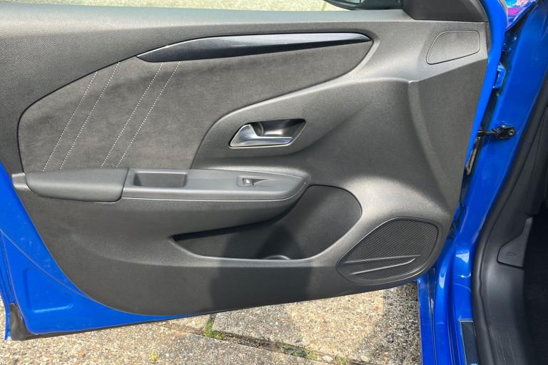  Vauxhall Corsa Electric 50kWh Ultimate Hatchback 5dr Electric Auto 136 ps