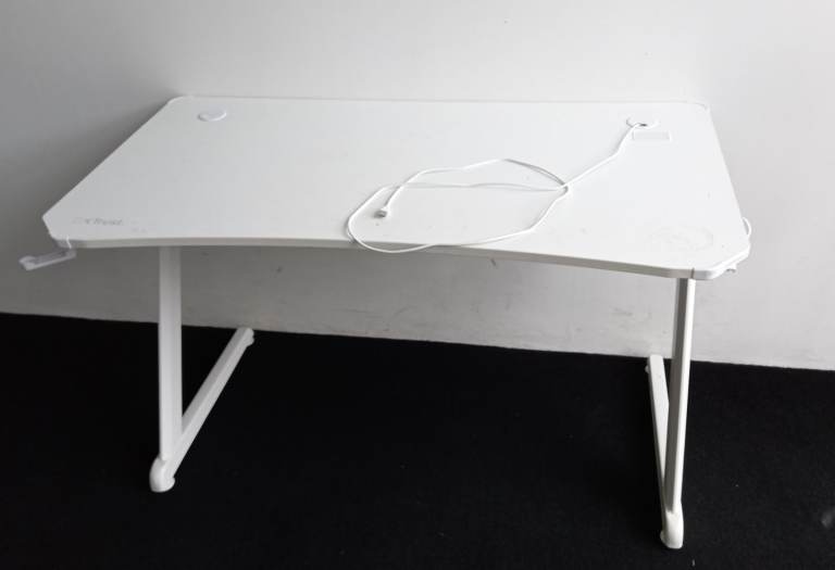 Trust GXT709 Luminus RGB Gaming Desk - White | LED Computer Table Station