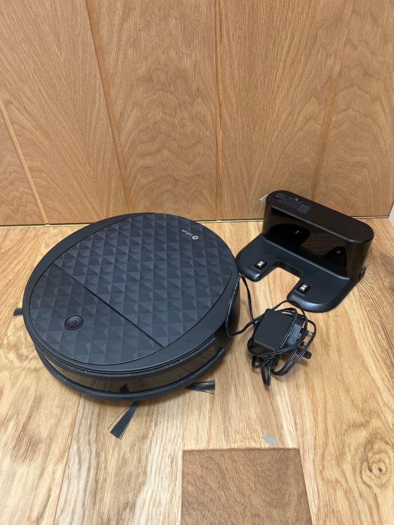 Lefant M213S Robot Vacuum Hoover Cleaner Tested with Charging Dock