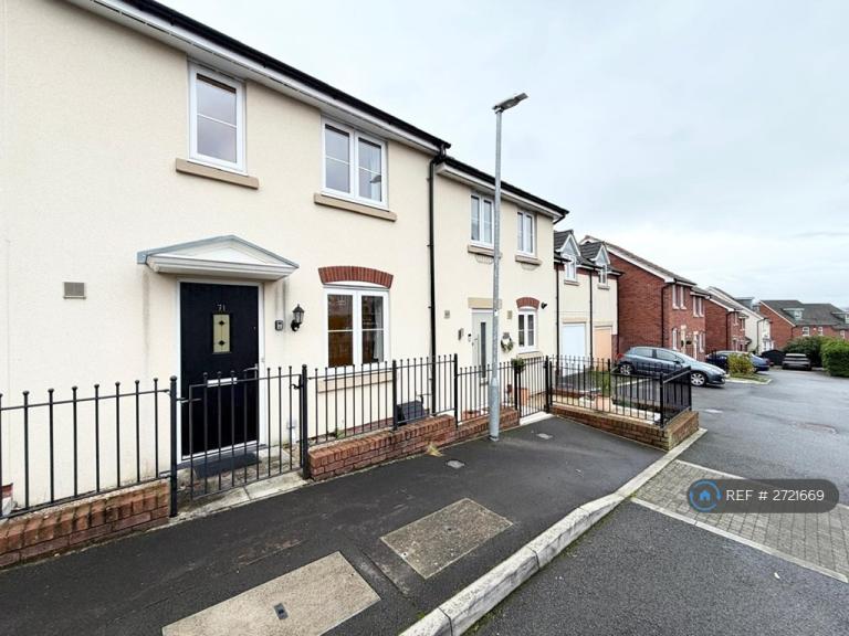 3 bedroom house in Clapham Close, Swindon, SN2 (3 bed) (#2721669)