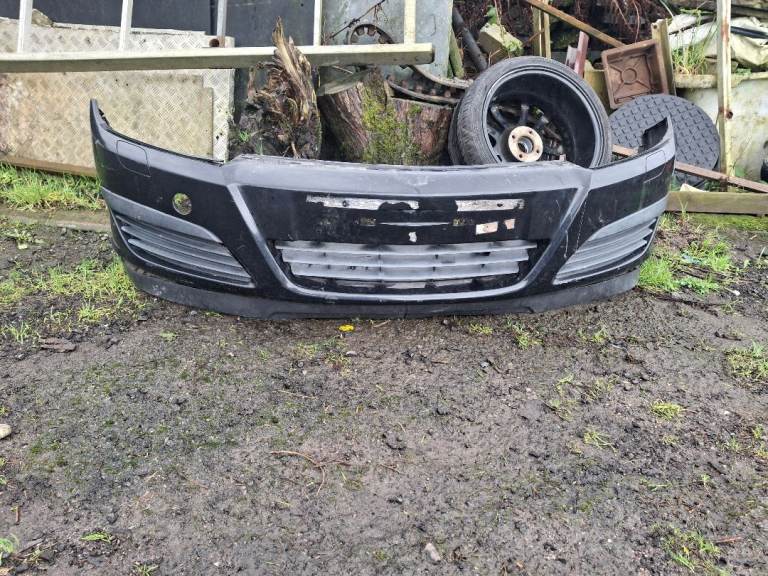 2006 Vauxhall astra h front bumper 