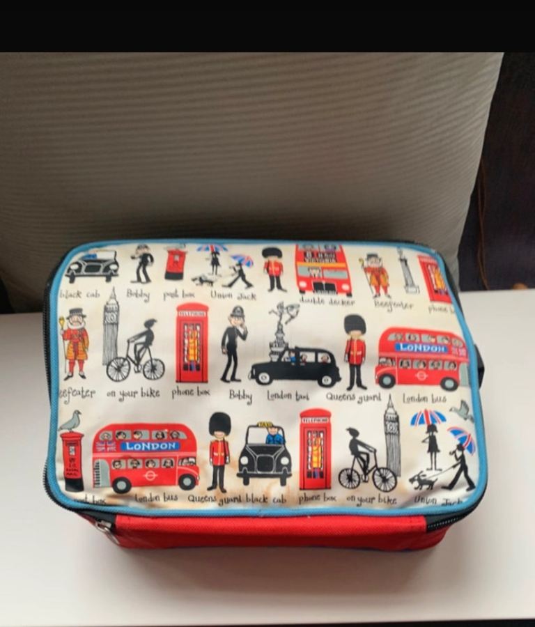 Red, Blue & White London Theme/Sights Lunchbox