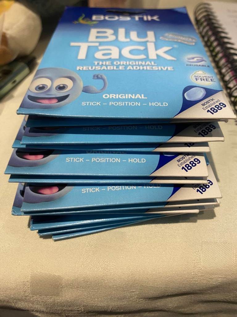 Blu tack