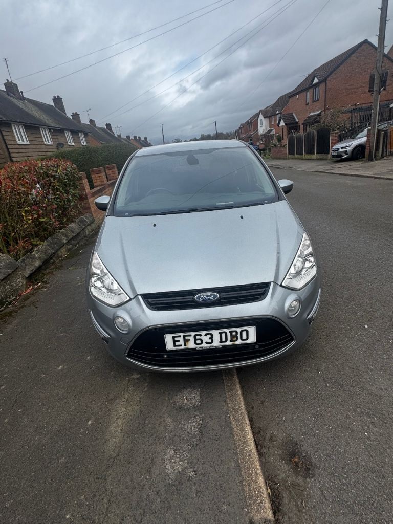 Ford SMAX titanium