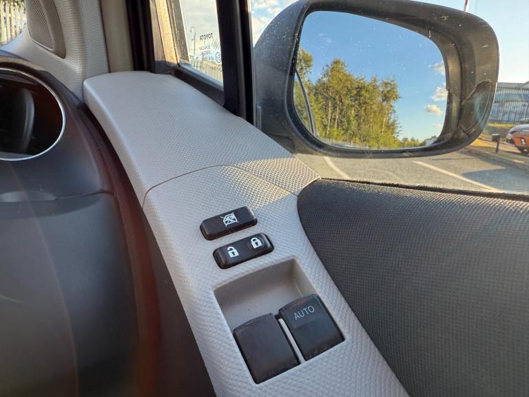 2010 Toyota Yaris 1.33 VVT-i TR 5dr [6] HATCHBACK Petrol Manual