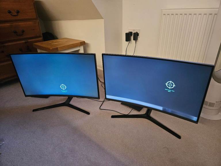 2x Curved 27" Samsung WQHD Screens, 2560x1440