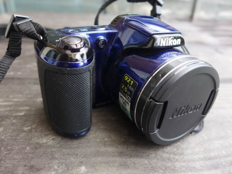 Nikon L810 16mp 26x zoom blue