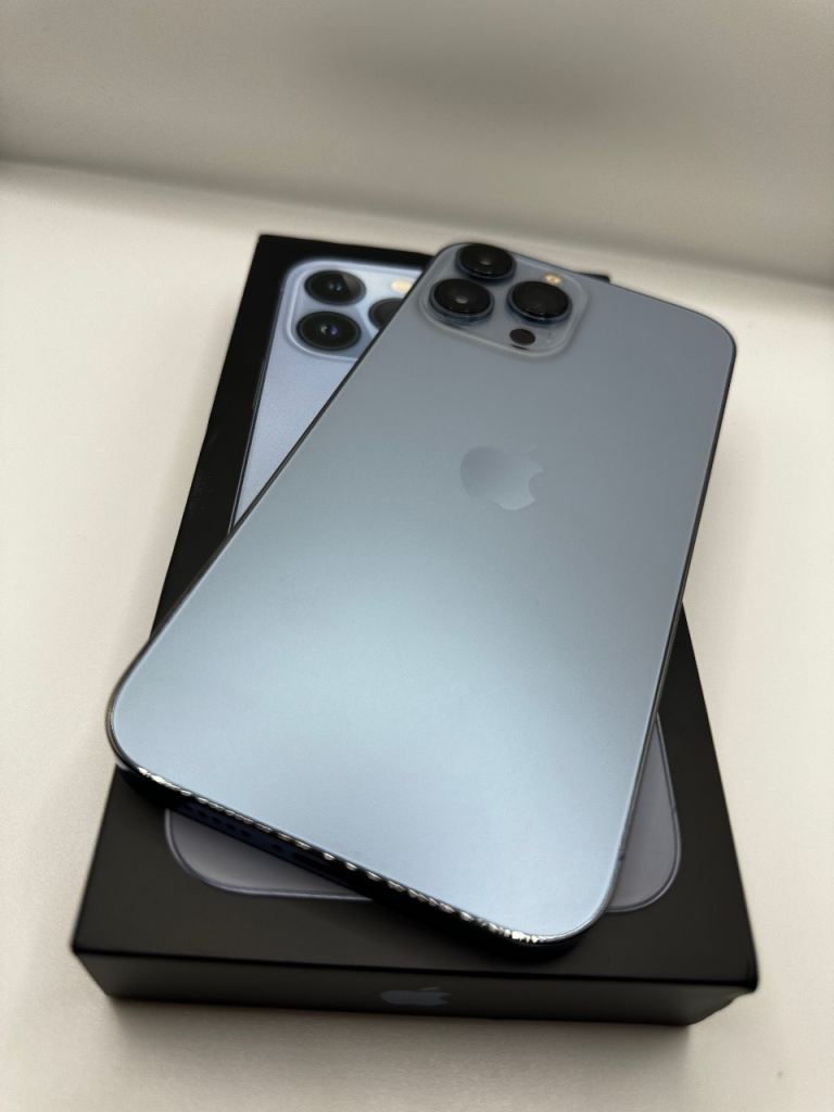 PRISTINE: Apple iPhone 13 Pro Max, 128gb, Blue (UNLOCKED)