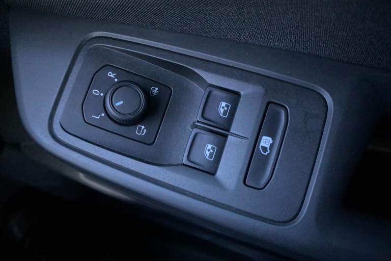 2025 Ford Transit Connect 661613 Van PETROL/ELECTRIC Automatic