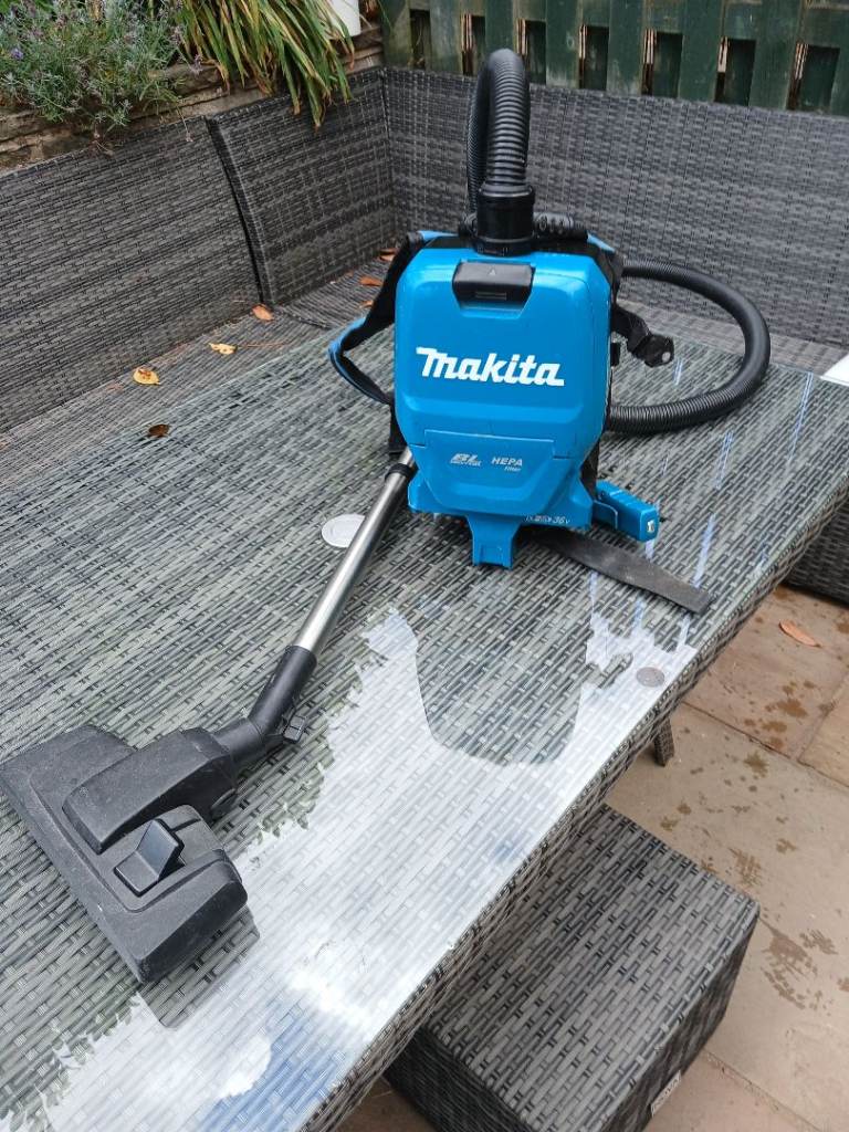  Vacuum Cleaner Makita Backpack