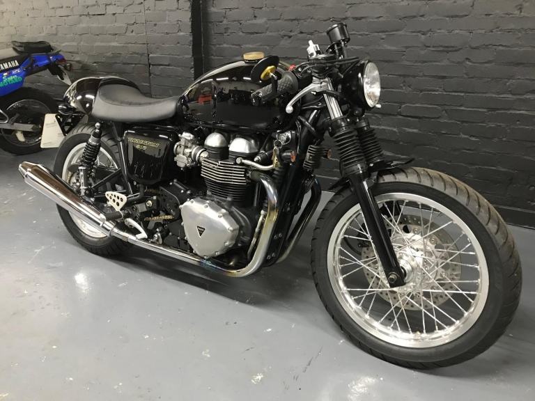 Triumph Thruxton 900cc cafe Racer lots of money spent on cafe racer conversion