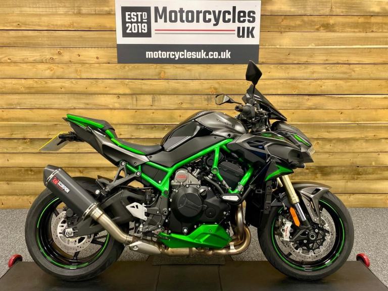 2025 Kawasaki ZH2 SE, Only 654 Miles, FSH, Scorpion silencer, Pristine! 