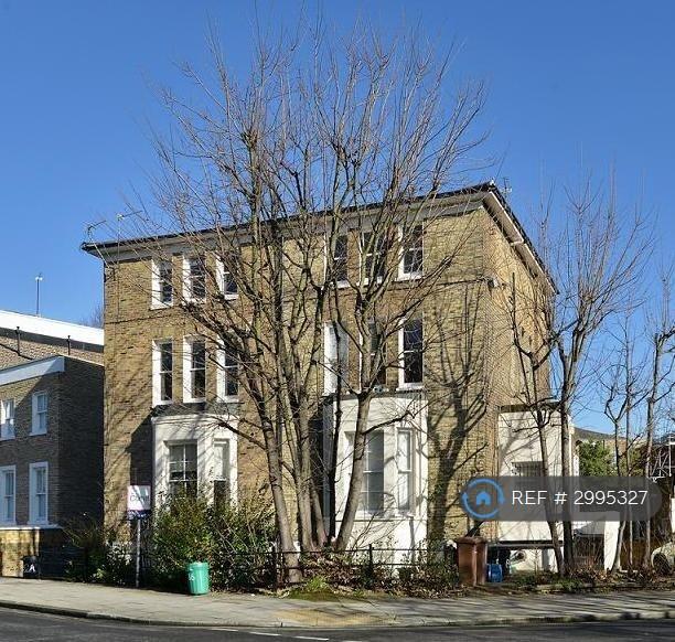 2 bedroom flat in Dalston, London, N1 (2 bed) (#2995327)