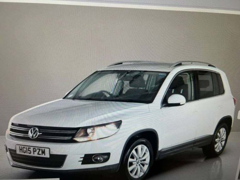 2015 Volkswagen Tiguan 2.0 TDi BlueMotion Tech Match 5dr [2WD] ESTATE DIESEL Manual