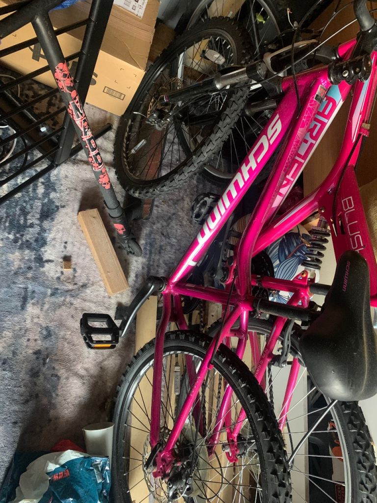 Schwinn Pink Mountain Bike – Good Condition