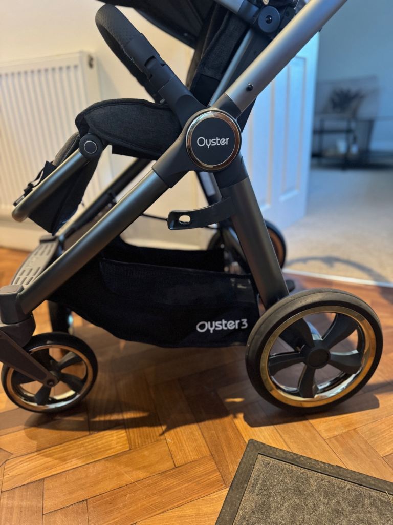Oyster 3 pushchair 
