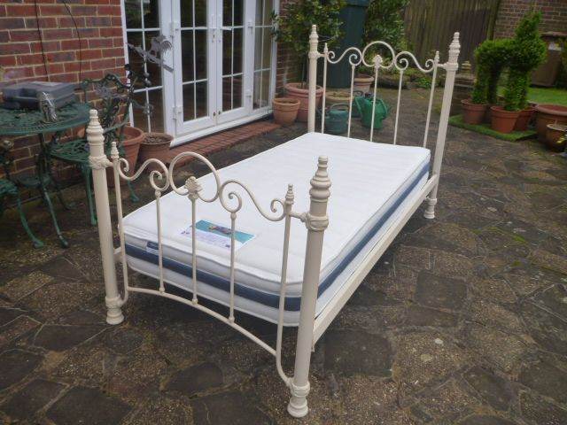 Elegant  Ivory Single Bed Frame & Silent Night Mattress in Ex Cond