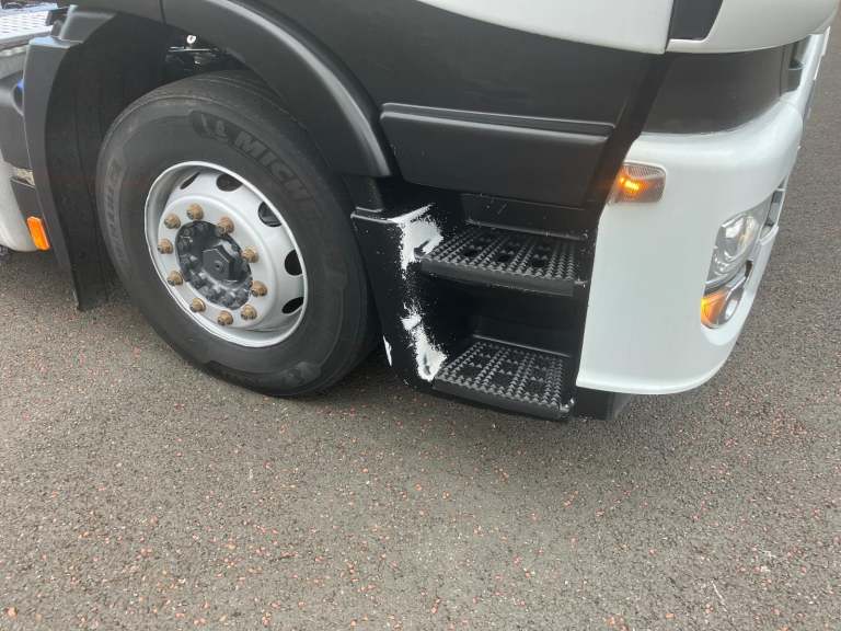 2017 Iveco Stralis 460 6x2 tractor unit euro 6 hi way cab 