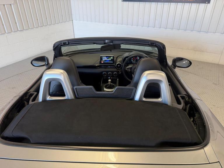 2018 Fiat 124 Spider 1.4 MultiAir Lusso Euro 6 2dr CONVERTIBLE Petrol Manual