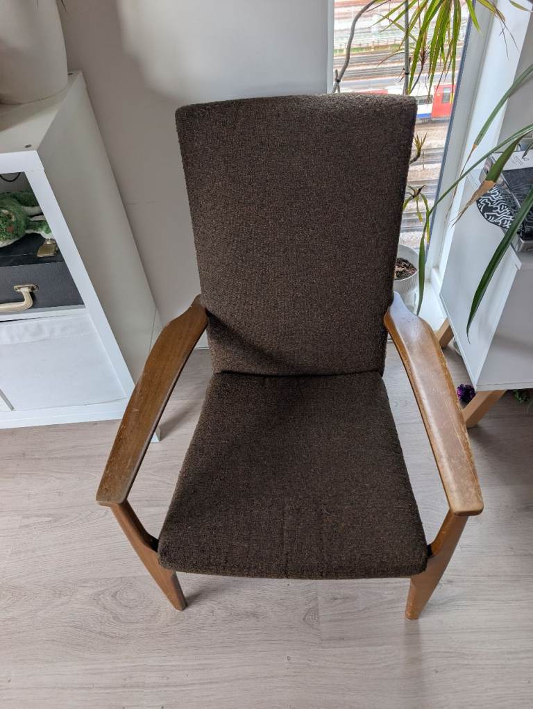 Mid century modern parker knoll chair 