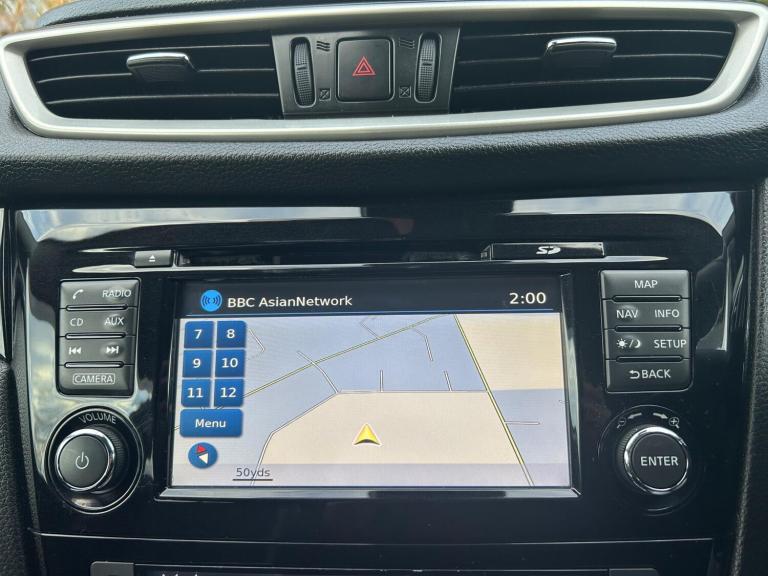 2014 Nissan Qashqai 1.6 dCi Tekna 5dr Xtronic HATCHBACK DIESEL Automatic