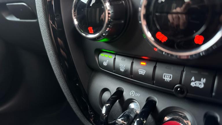 2022 MINI Clubman 1.5 Cooper Shadow Edition 6dr Auto ESTATE PETROL Automatic