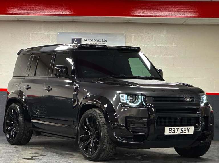 2021 Land Rover Defender 3.0 D300 Hard Top SE Auto [3 Seat] PANEL VAN DIESEL Automatic