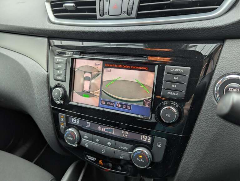 2019 Nissan Qashqai 1.3 DIG-T N-Connecta SUV 5dr Petrol Manual Euro 6 (s/s) (140 ps) - SAT NAV  H...