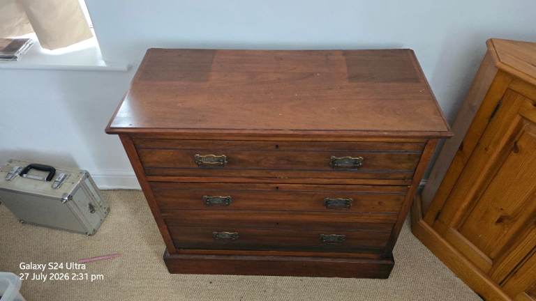 Mahogany chest