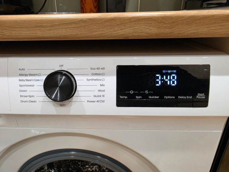 
Hisense 1 Series WF1Q9041BW 9kg 1400rpm Freestanding Washing Machine - Rated A
