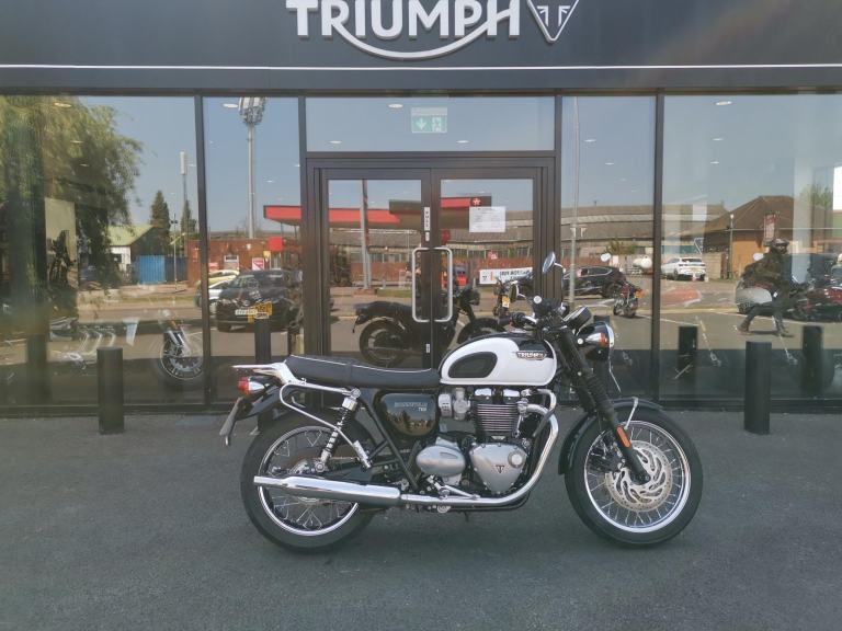 2016 TRIUMPH BONNEVILLE T120
