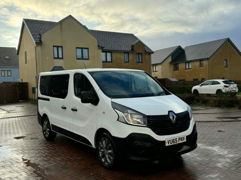 Renault, TRAFIC, 9 Seater People Carrier MiniBus MPV, Ulez Free 2015, Manual, 1598 (cc), 5 doors