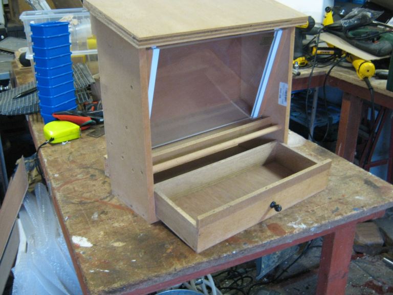 Aviary bird feeder 1 - Unused