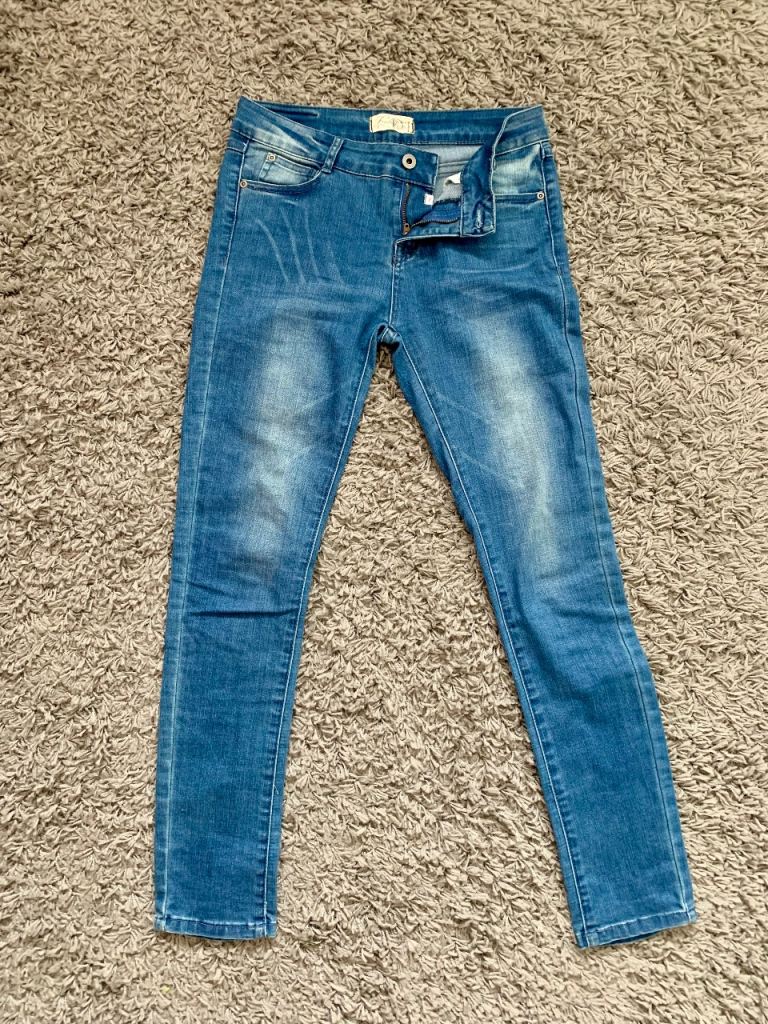 2 pair of ladies jeans